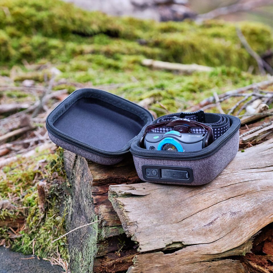 MH4 + Powercase